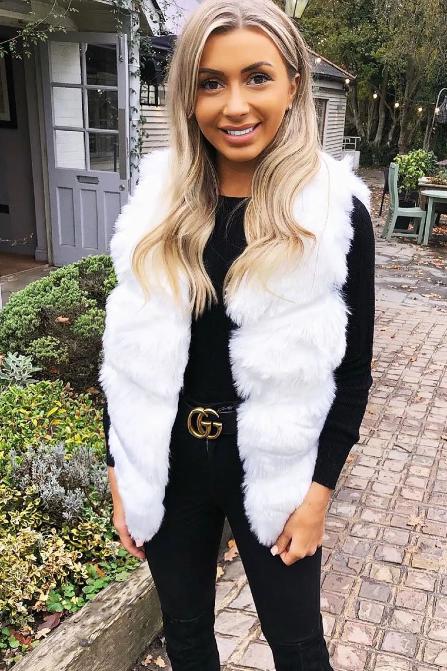 Rebellious Fashion White Faux leather and Fur Gilet - Felicia