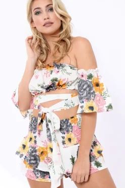 Rebellious Fashion White Floral Shorts - Adana