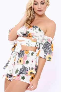 Rebellious Fashion White Floral Shorts - Adana
