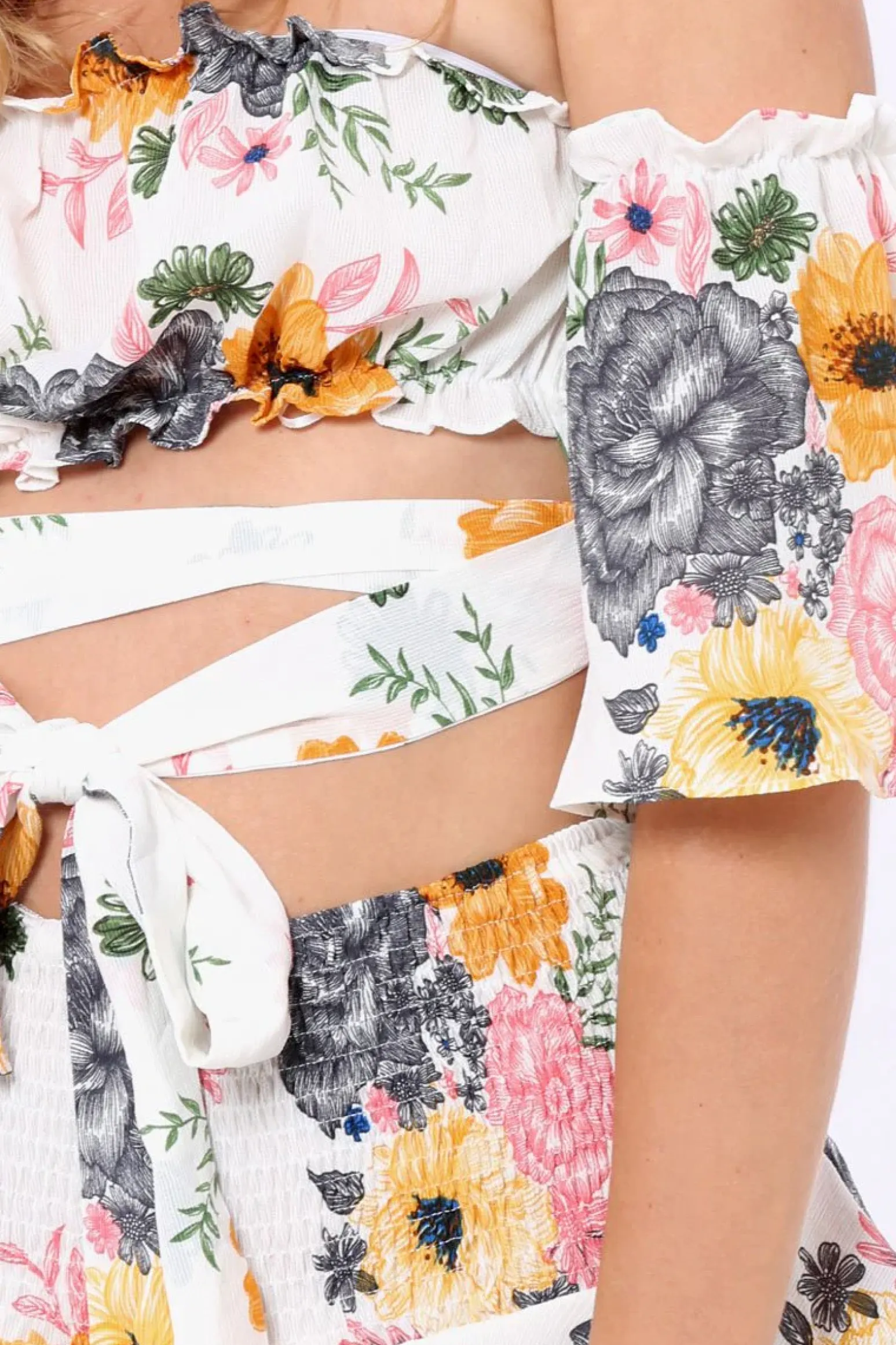 Rebellious Fashion White Floral Top - Adana