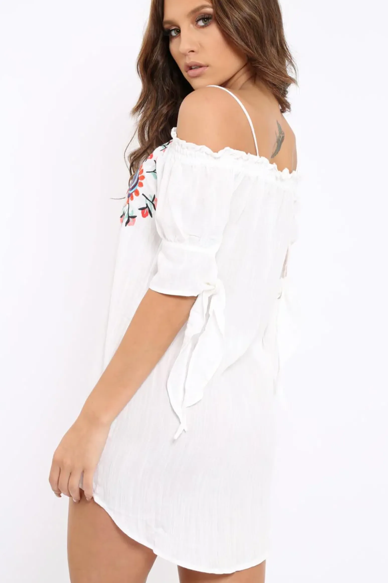 Rebellious Fashion White Flower Embroidered Shift Dress - Isolde