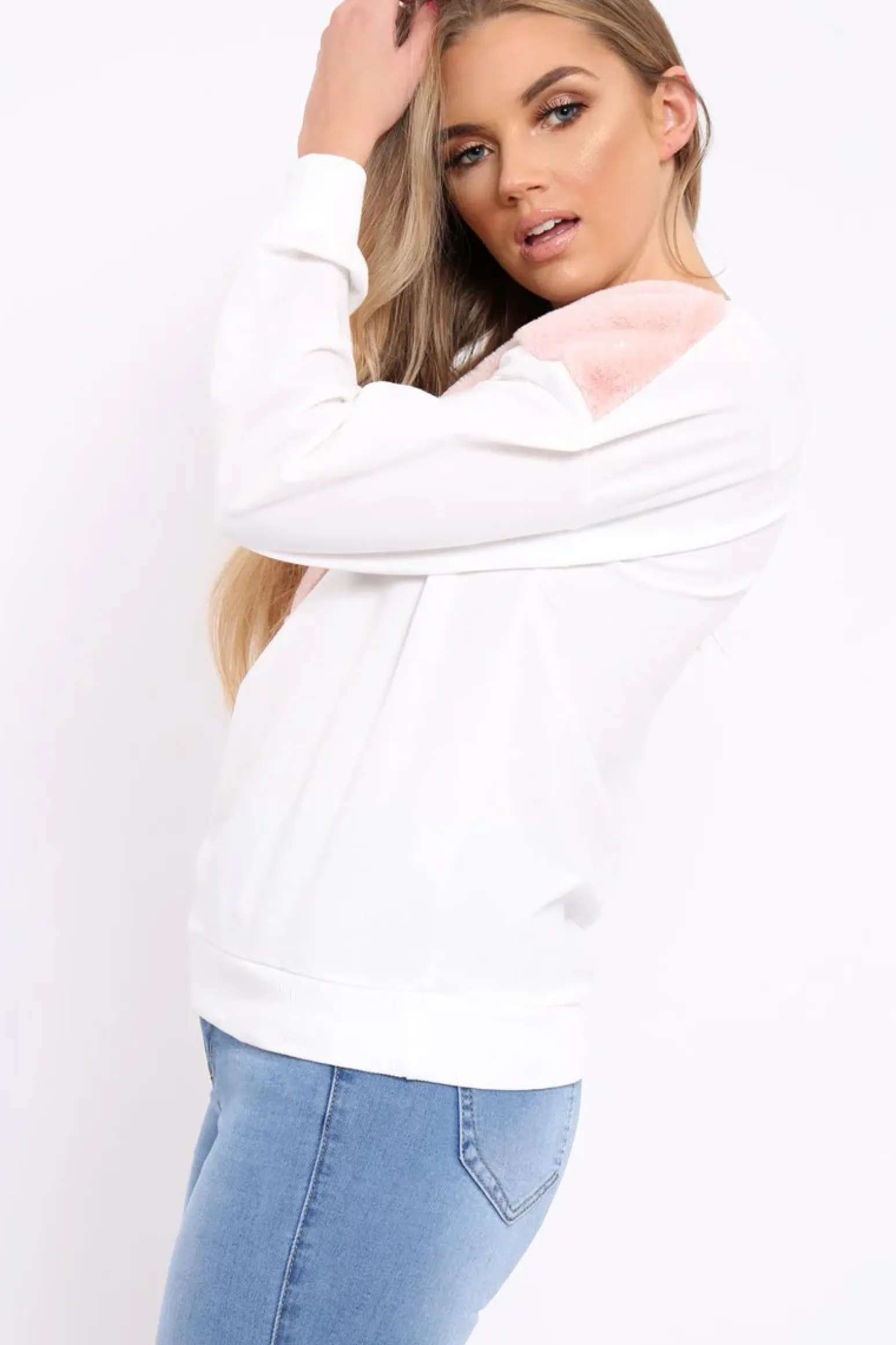 Rebellious Fashion White Jumper with Fur and Pearl Front - Annita