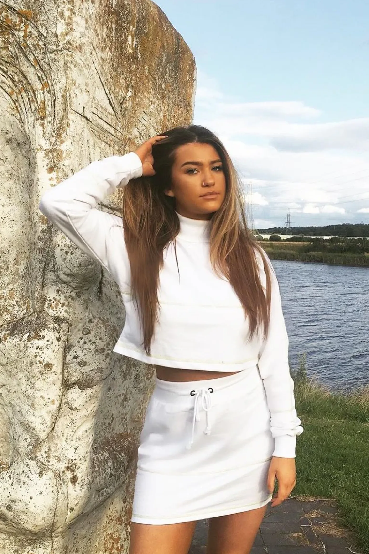 Rebellious Fashion White Lime Contrast Stitch Crop Jumper Skirt Co-ord - Keva