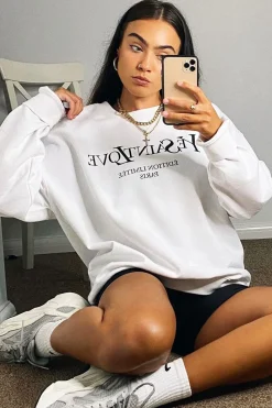 Rebellious Fashion White Parisian Slogan Front Oversized Sweatshirt - Tamy