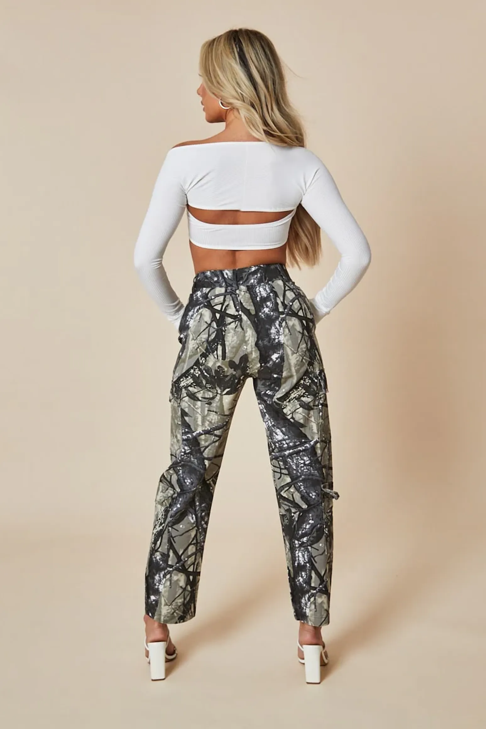 Rebellious Fashion White Rib Knit Cut Out Cropped Top - Izumi