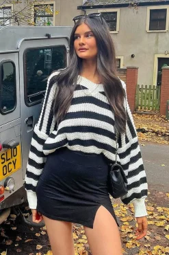 Rebellious Fashion White Striped Chunky Knit Oversized Cardigan - Pedra