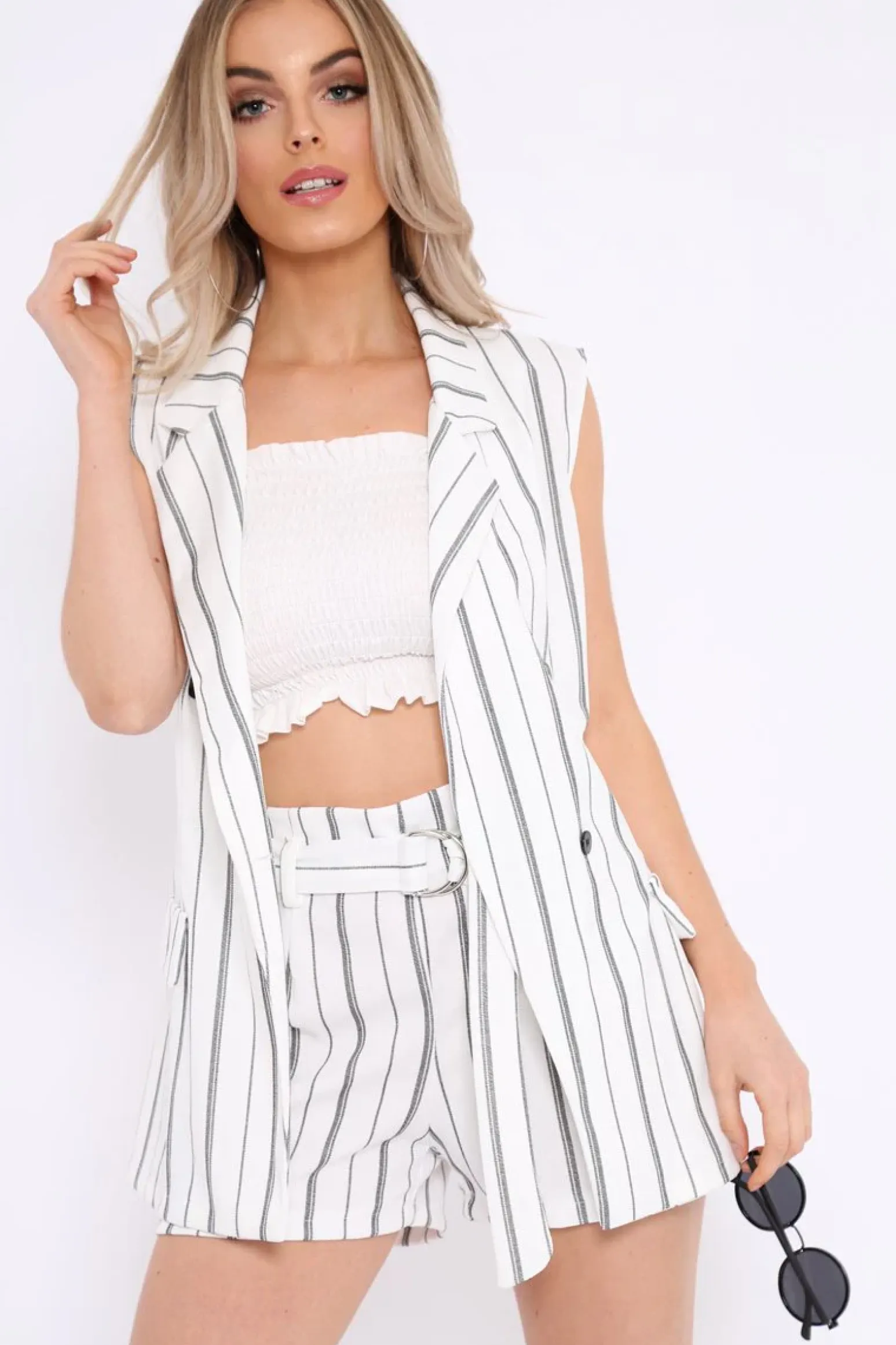 Rebellious Fashion White Stripe Ring Belt Shorts - Neyla