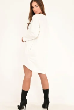Rebellious Fashion White Vogue Slogan Oversized Jumper - Bray