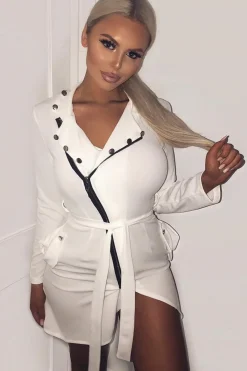 Rebellious Fashion White Zip Front Blazer - Isla